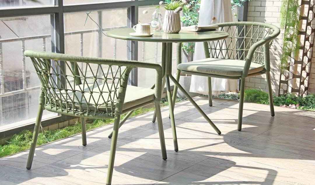 outdoor patio furniture